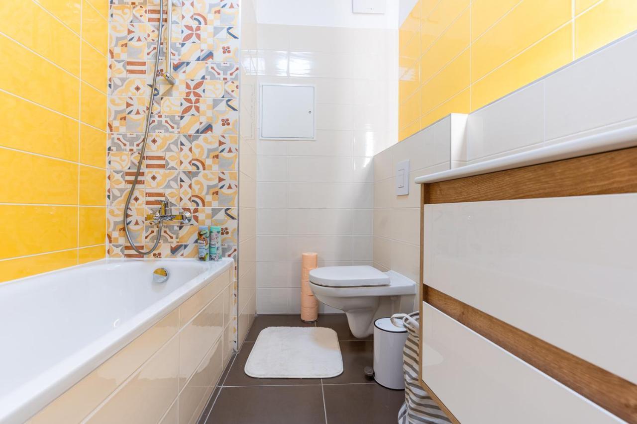 Modern & Newly Built Apartment With Private Garage Budapeşte Dış mekan fotoğraf