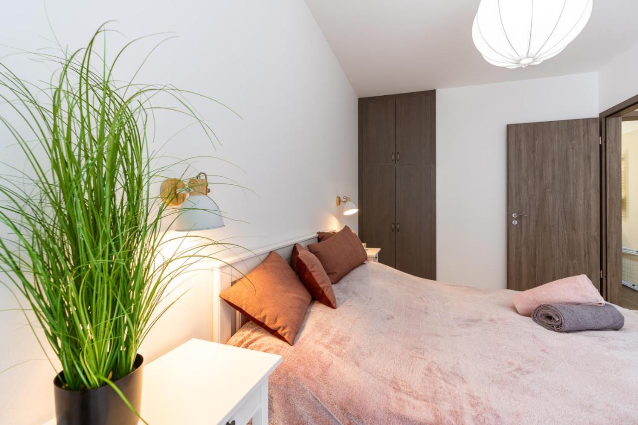 Modern & Newly Built Apartment With Private Garage Budapeşte Dış mekan fotoğraf