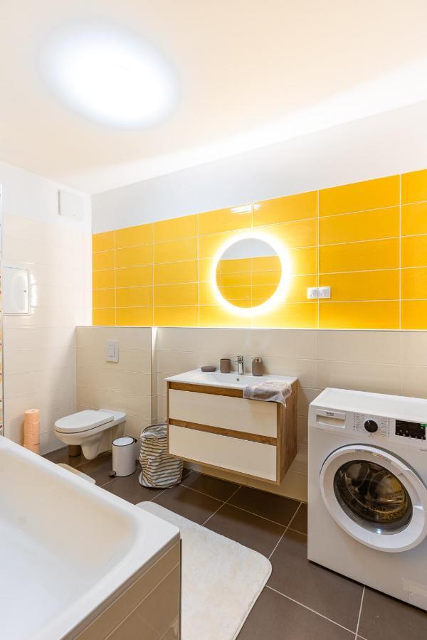 Modern & Newly Built Apartment With Private Garage Budapeşte Dış mekan fotoğraf